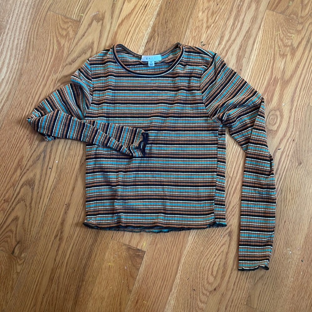 Striped long sleeve crop top with lettuce hem
